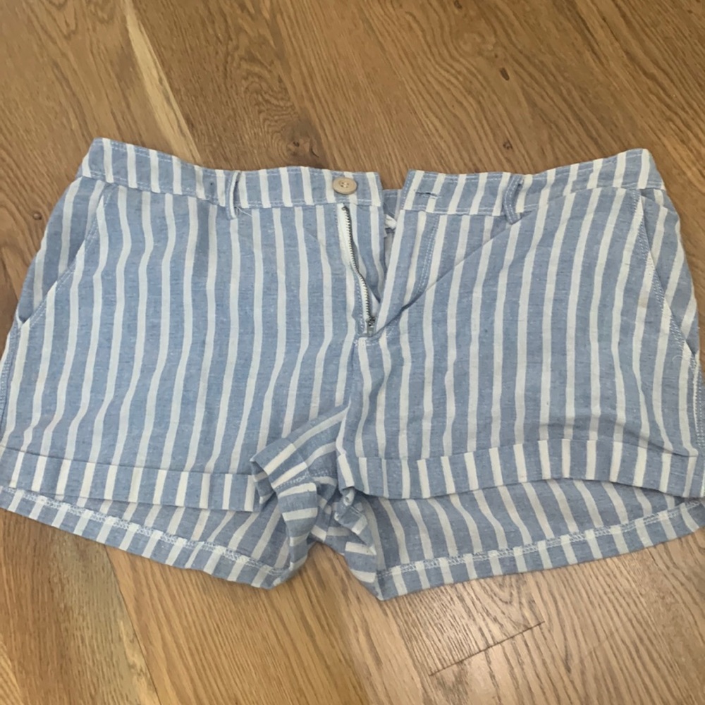 Striped linen shorts